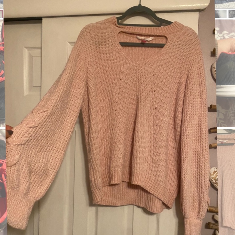 NWOT Super soft pink sweater